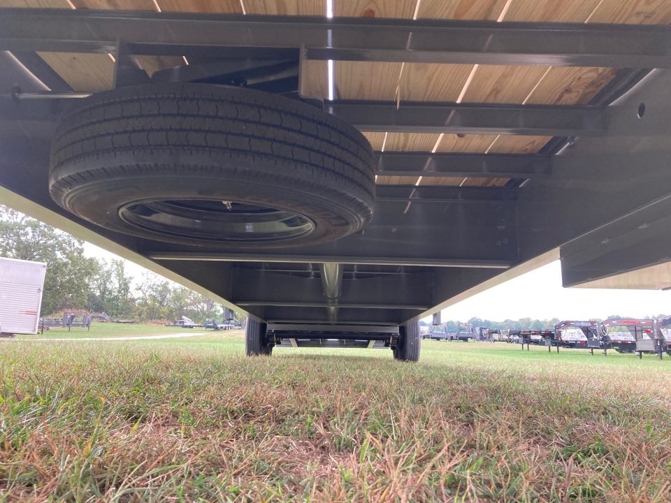 New 2027 Diamond C Trailers 102X40 TANDEM 12K GN W/ MAX RAMPS & RATCHET RAIL Flatbed Trailer