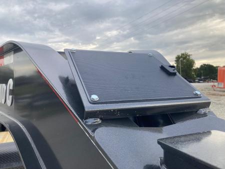 New 2027 Diamond C Trailers 102X24 TANDEM 23K GN W/ 6' STATIONARY, 18' TILT DECK W/ POWER OPTION, HYDROJACKS & DRIVE OVER FENDERS Tilt Trailer