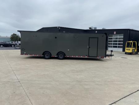 New United Trailers PREM-8.528 Racing Trailer