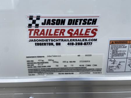 New United UXT-8.516 Cargo Enclosed Trailer