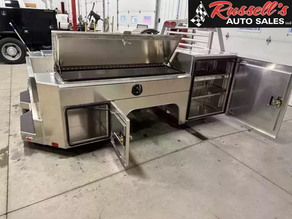 New Scratch and Dent Sale Martin Truck Bodies Aluminum Gooseneck Service Body DRW 60" CA Cab and Chassis SMOOTH APPEARANCE