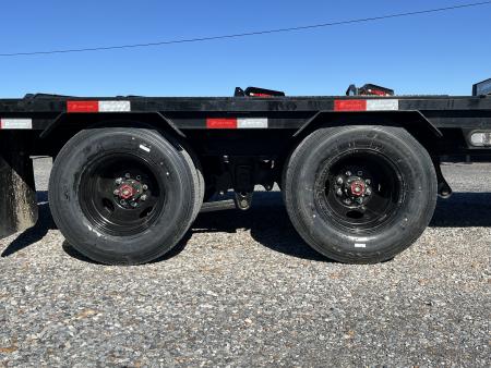 New 2026 Load Trail Gooseneck Flatbed Trailer | 102" x 32' 25.9K GVWR