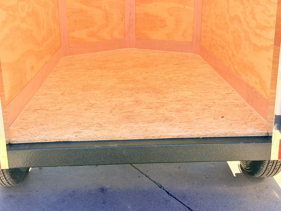 New 2027 Cross Trailers 4-6-1V Enclosed Barn Door 2K GVWR