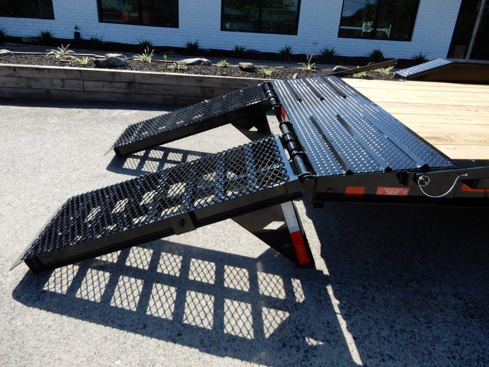 New 2027 Diamond C 82x18' Equipment, 2' Dove, HD Flip Ramps LPX207