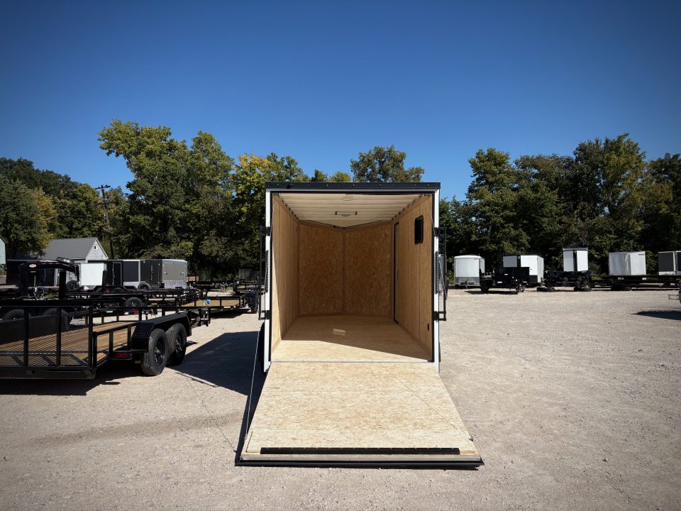 New 2027 Discovery Trailers 7x16 Endeavor Aluminum Cargo / Enclosed Trailer 7K
