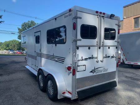 Used 2005 Silver Star 2h Gn D/Room Horse Trailer