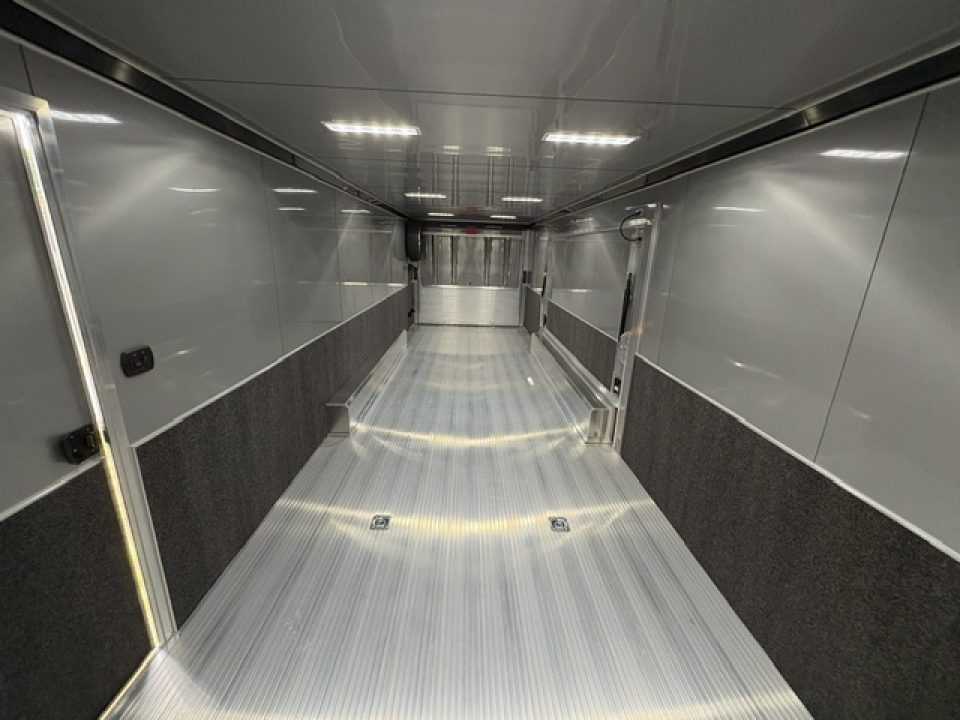 New 2027 8.5X32 inTech RACE TRAILER
