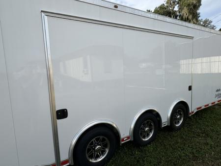 New 2027 8.5X32 inTech RACE TRAILER