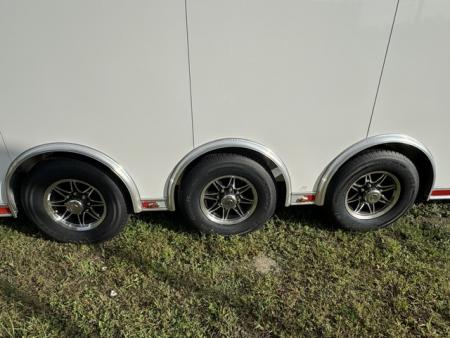 New 2027 8.5X32 inTech RACE TRAILER