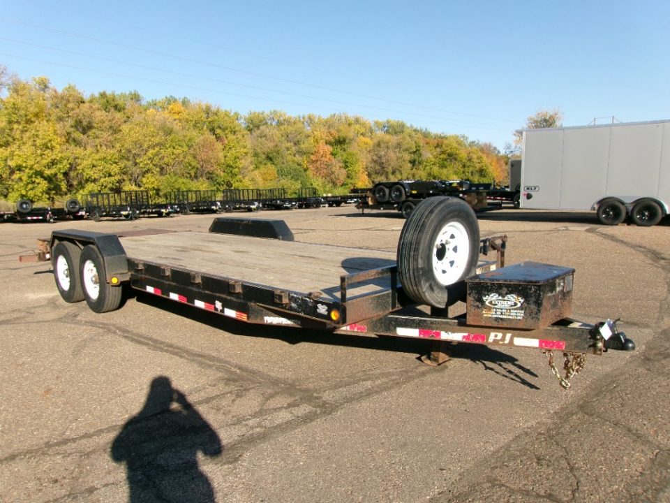 Used 2019 PJ Trailers Equipment Trailer