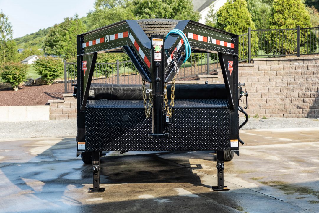 New PJ Trailers 14' Gooseneck Dump (DL)