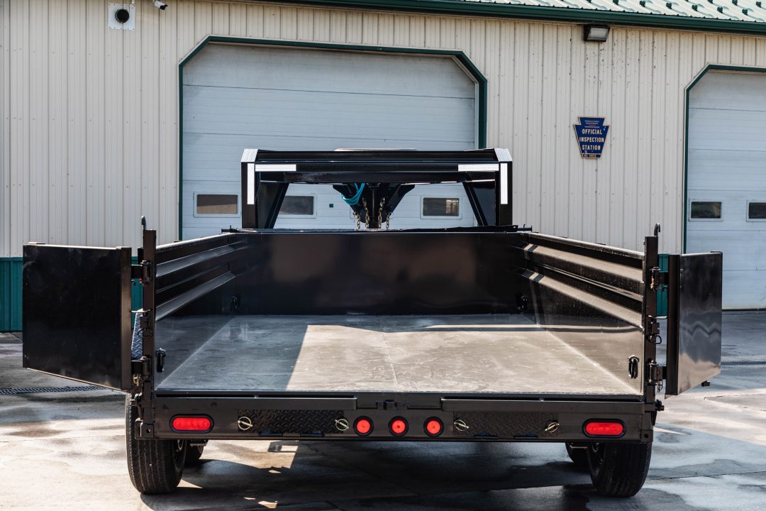 New PJ Trailers 14' Gooseneck Dump (DL)