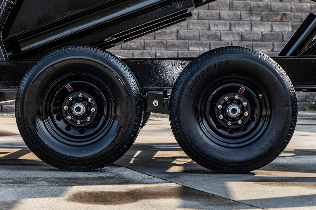 New PJ Trailers 14' Gooseneck Dump (DL)