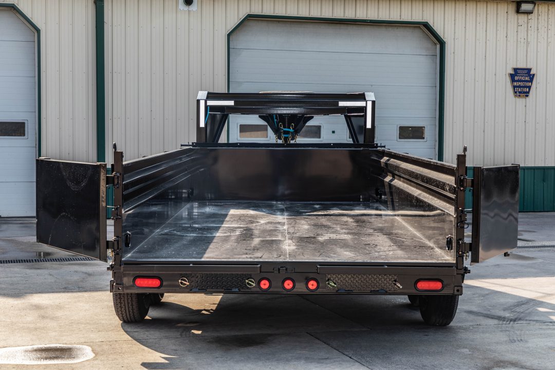 New PJ Trailers 16' Gooseneck Dump (DL)