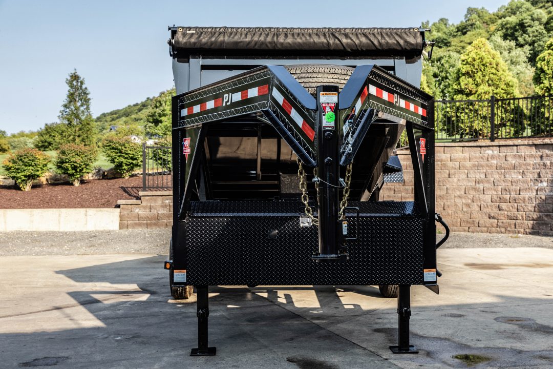 New PJ Trailers 16' Gooseneck Dump (DL)