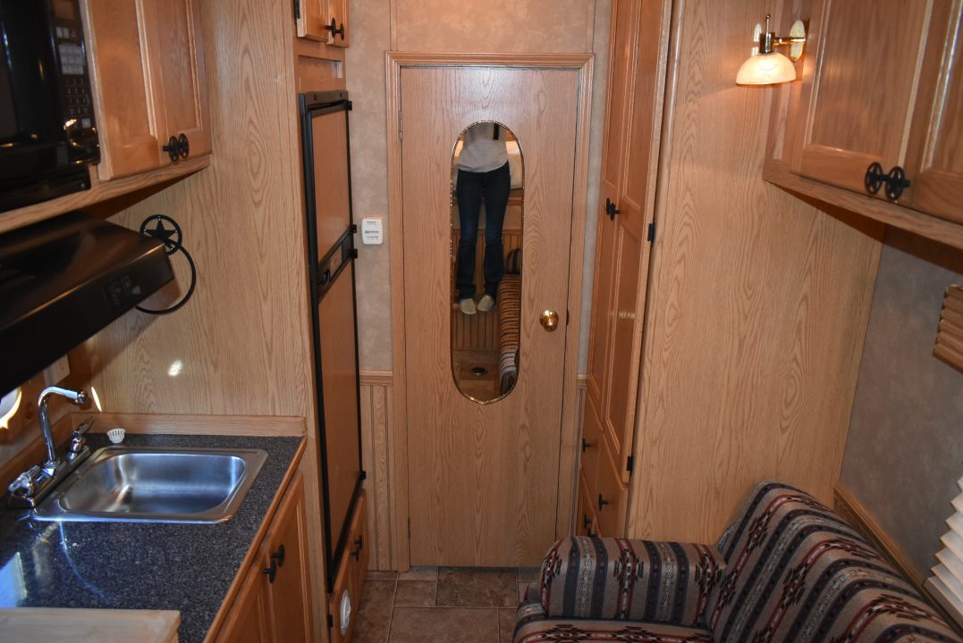Used 2006 Kiefer Manufacturing GENESIS X3 Horse Trailer