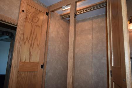 Used 2006 Kiefer Manufacturing GENESIS X3 Horse Trailer