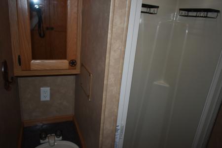 Used 2006 Kiefer Manufacturing GENESIS X3 Horse Trailer