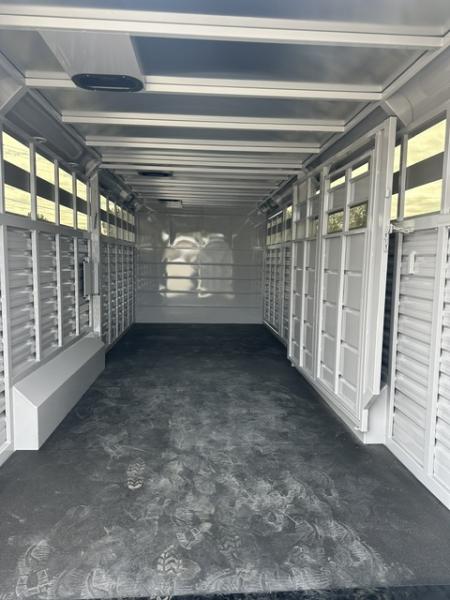 New 2027 Trails West 25' Combo