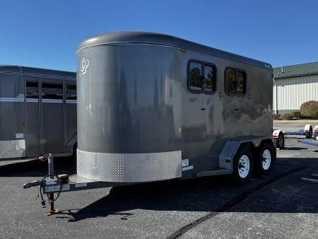 Consignment 2013 CornPro Horse Trailer