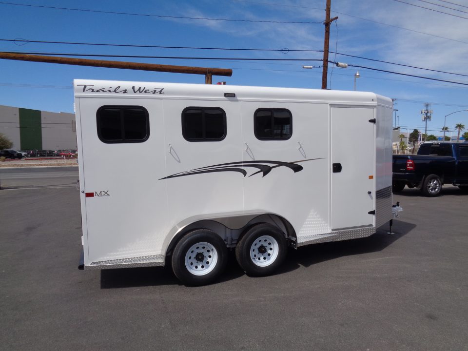 New 2027 Trails West *ADV MX II 3H * ADVENTURE MX II 3-Horse Slant Load Horse Trailer