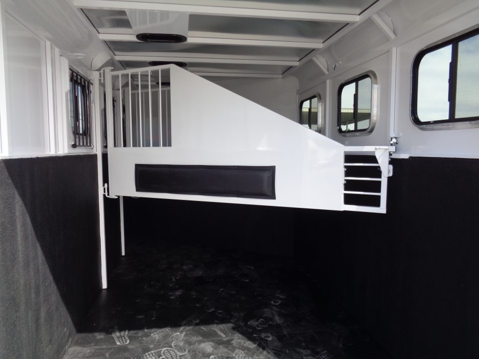 New 2027 Trails West *ADV MX II 3H * ADVENTURE MX II 3-Horse Slant Load Horse Trailer
