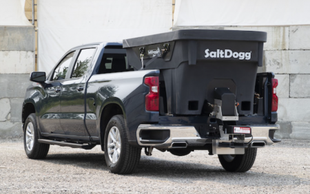 New SALTDOGG 1.5cy w/std chute SHPE1500 Electric Hopper Spreader with Auger Salt Spreader