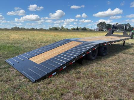 New 2027 Load Trail 102x32 Tandem 24K GN Hydrotail Flatbed Trailer W/ Steel Runners & Hydro Jacks