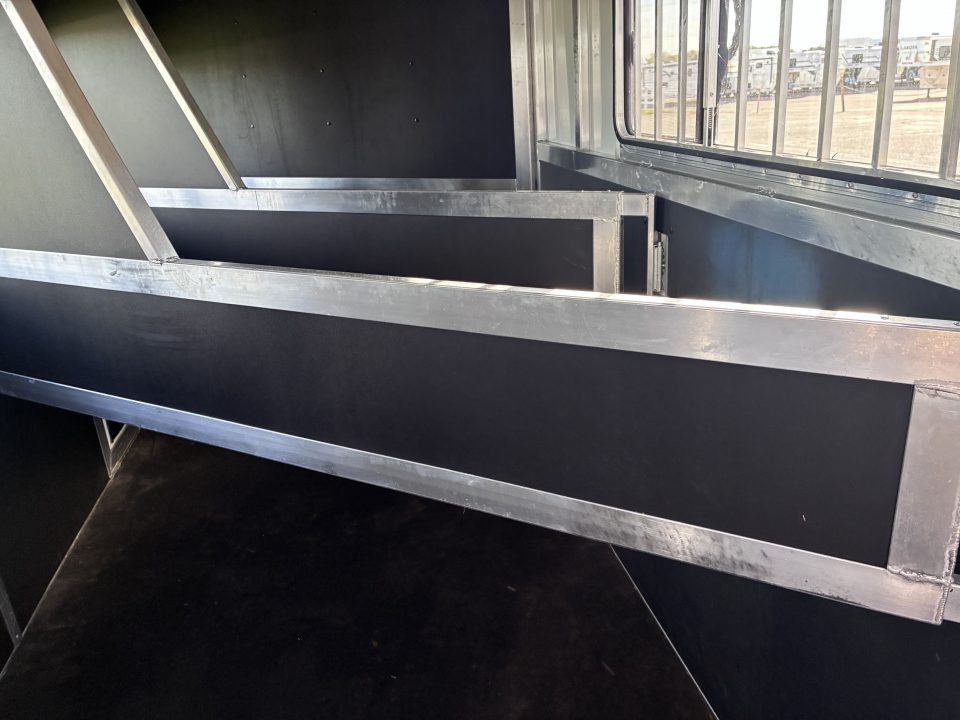 Used 2018 Shadow 3H BP Horse Trailer