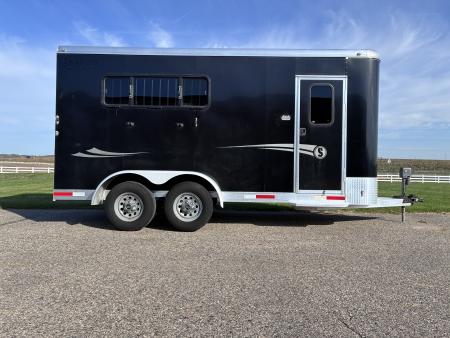 Used 2018 Shadow 3H BP Horse Trailer