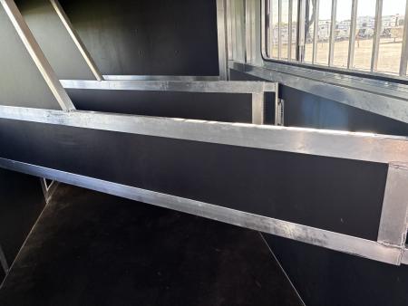 Used 2018 Shadow 3H BP Horse Trailer