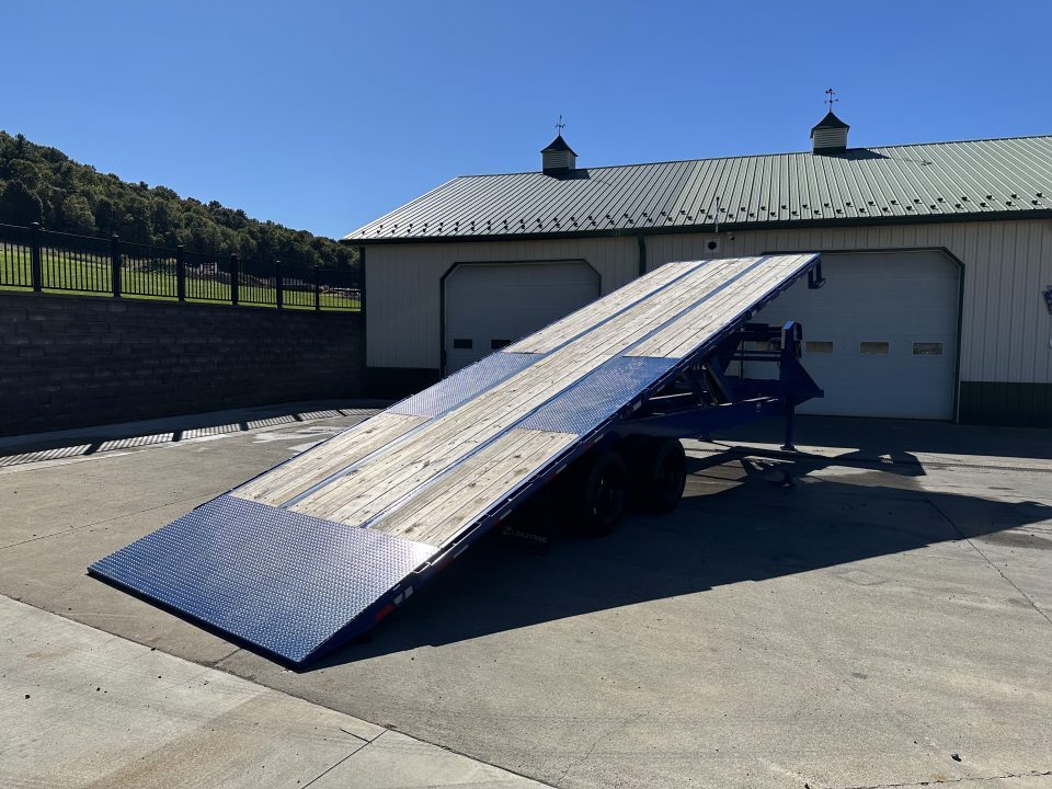 New Load Trail 32' Tandem Dual Deck over Tilt (GT)