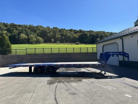 New Load Trail 32' Tandem Dual Deck over Tilt (GT)