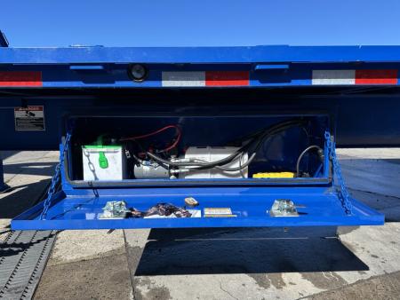 New Load Trail 32' Tandem Dual Deck over Tilt (GT)