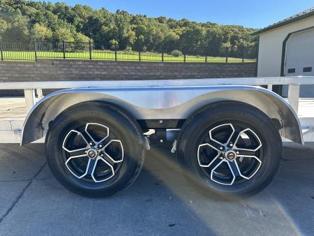 New Load Trail 18' Tandem Axle Utility (UA)