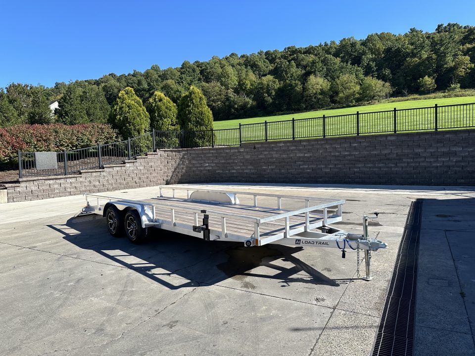 New Load Trail 20' Tandem Axle Utility (UA)