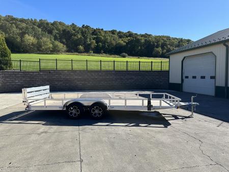 New Load Trail 20' Tandem Axle Utility (UA)