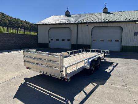 New Load Trail 20' Tandem Axle Utility (UA)