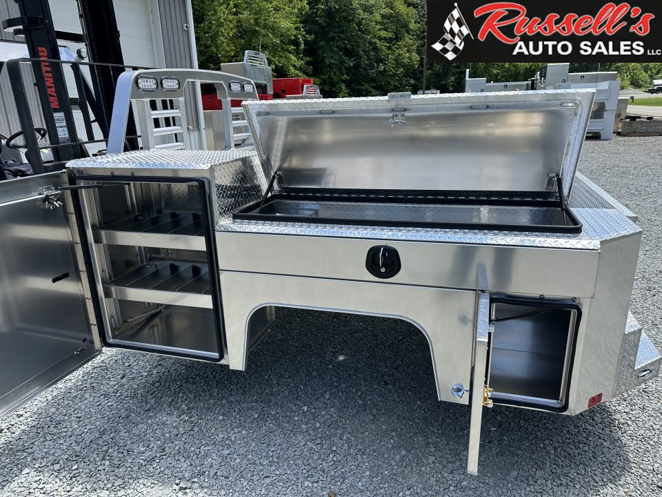 New Martin Truck Bodies Aluminum Gooseneck Service Body DRW 8' Diamond Tread * Clear Lens * Back Window CutOut Gooseneck Bodies