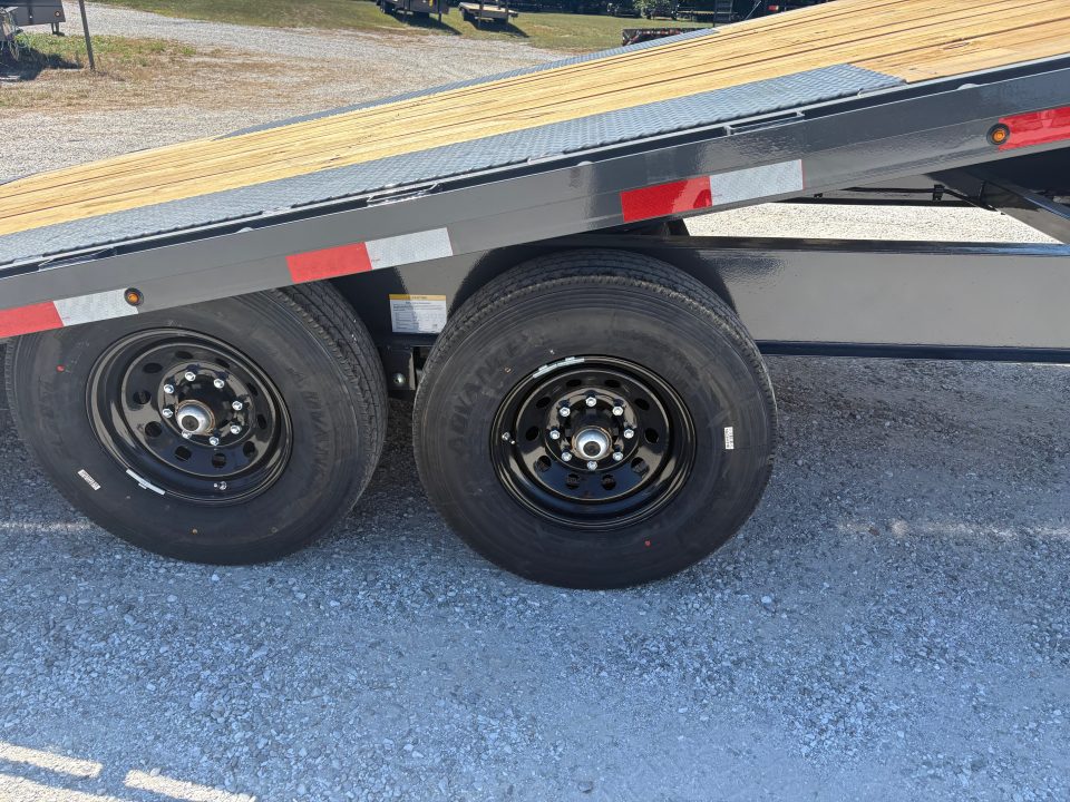 New 2027 Lamar 102x24 Tandem 14K GN Deckover Power Tilt w/ Tuff Wireless & 14 Ply Tires