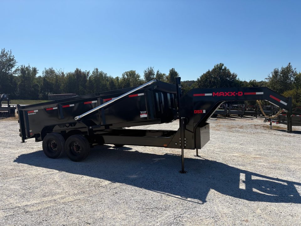 New 2027 MAXX-D 83 x 16 DSX TANDEM HD GN DUMP W/ 3' SIDES/ 7GA FLOOR/ 10GA SIDES/ SLIDE IN RAMPS/ HYDRO JACKS