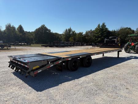 New 2027 Big Tex 102x30 Tandem 25.9K GN Flatbed w/ Mega Ramps, 2-Speed Jacks, & Load Lights