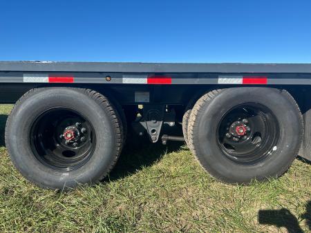 New 2027 Lamar 102x25 Tandem 25K GN Flatbed w/ 5' Dove & Max Ramps