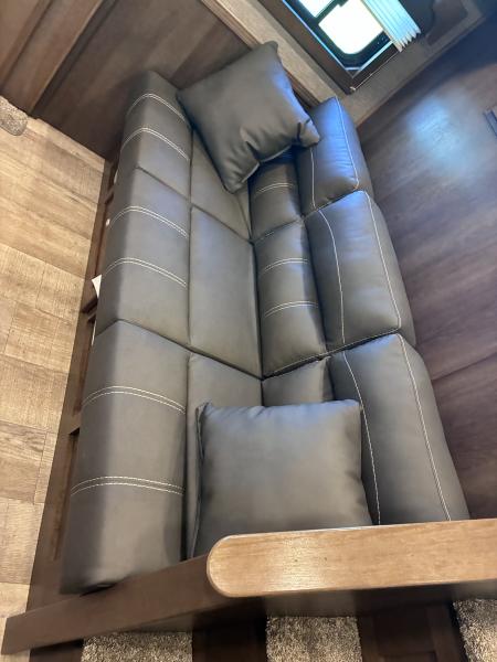 New 2027 SMC 4H 13' LQ Horse Trailer
