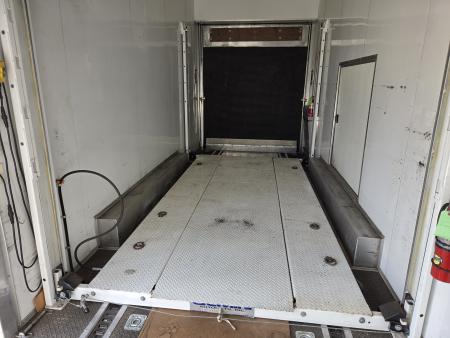 Used 2016 FOREST RIVER 8.5X31 TRIPLE AXLE ALUMINUM STACKER TRAILER W/3-8K AXLES 17.5" WHEELS POWER JACK VNOSE SIDE RAMP DOOR & DRIVER ESCAPE DOOR OVER FENDER