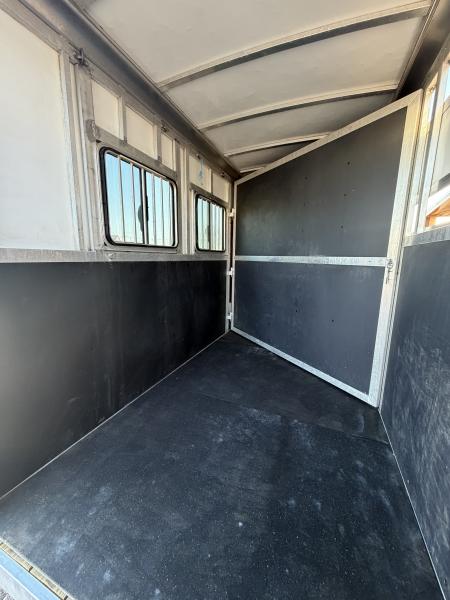 Used 2014 Shadow 2H BP Horse Trailer