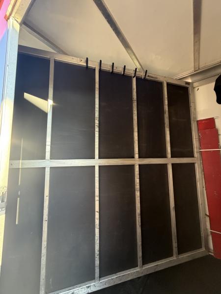 Used 2014 Shadow 2H BP Horse Trailer
