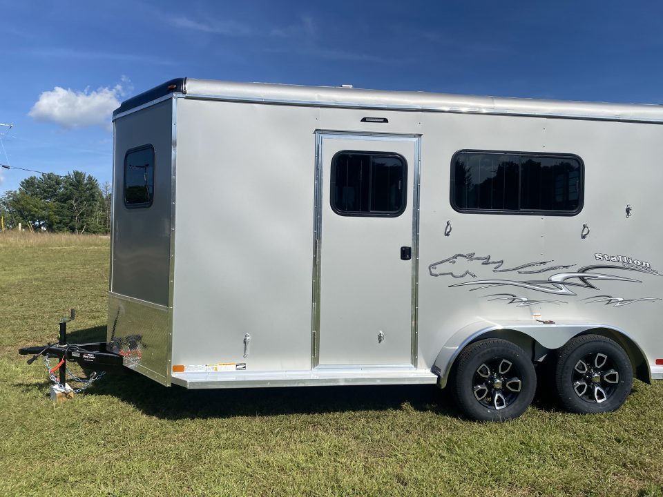 New 2027 Homesteader 2 Horse Direct Load Warmblood Horse Trailer