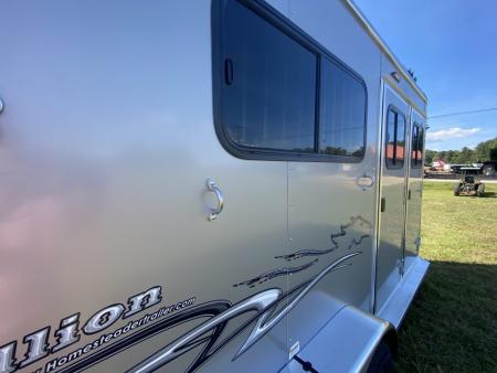 New 2027 Homesteader 2 Horse Direct Load Warmblood Horse Trailer