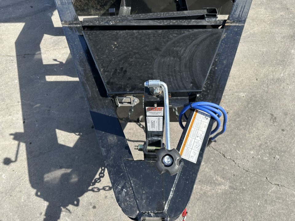 New Load Trail 10' Low-Pro I-Beam Dump (DE)